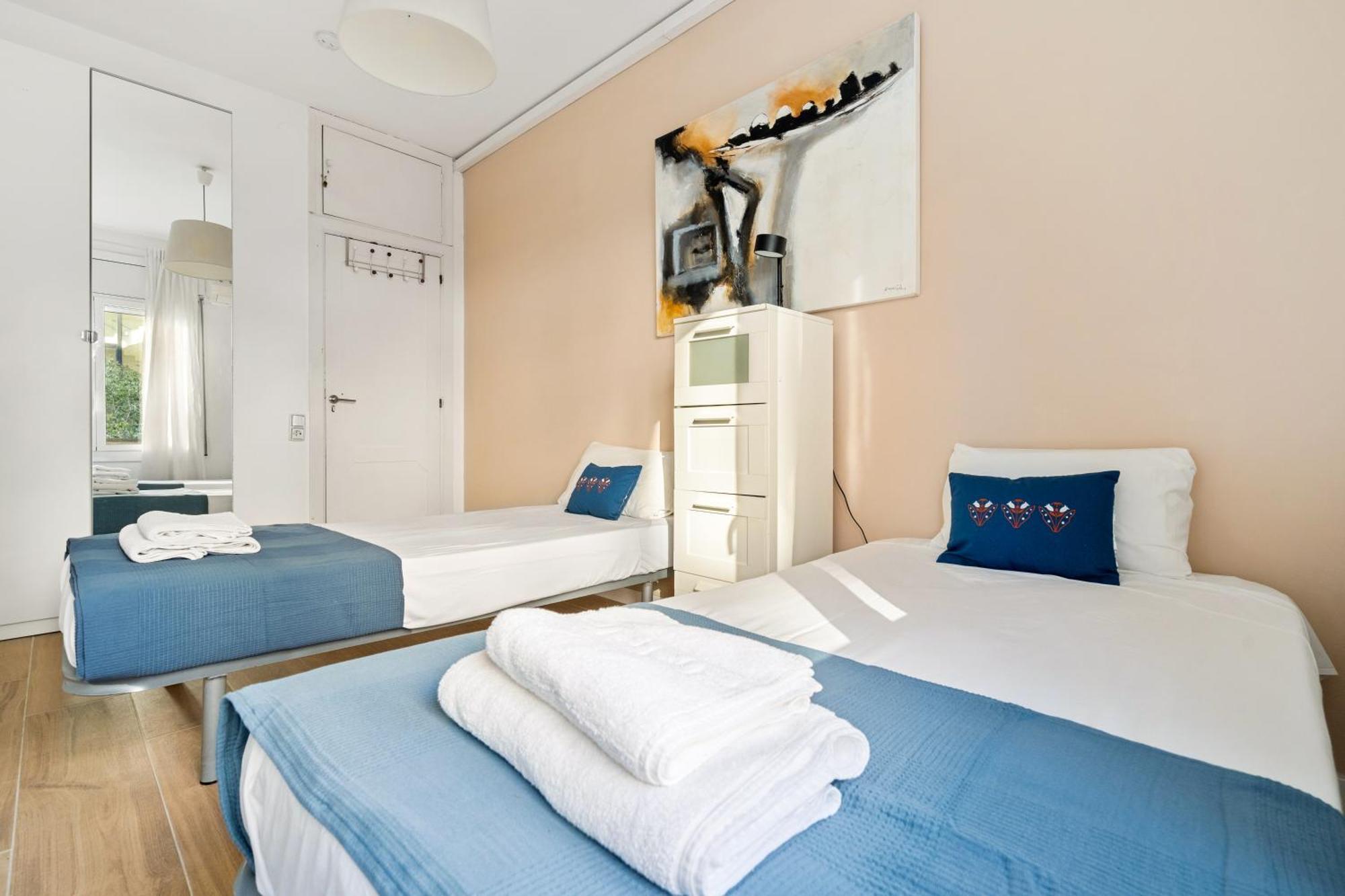 Fridays Flats Spacious 4Br Family Retreat Barcelona Exterior foto